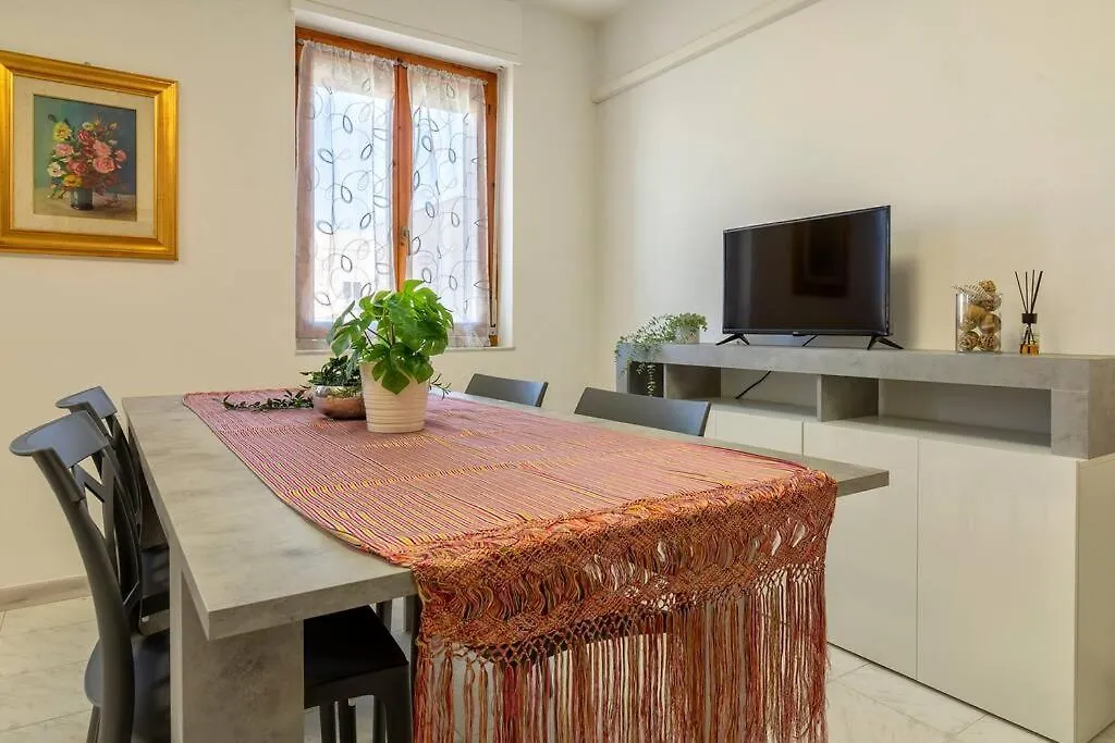 White Lilium Apartment Αλγκέρο