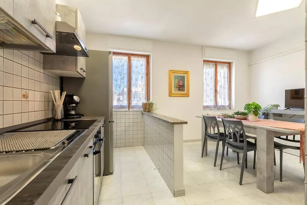 White Lilium Apartment Αλγκέρο 0*,
